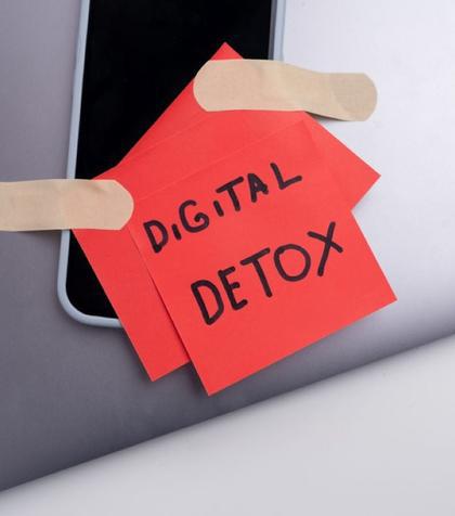 Detoxing digital: Cum să nu mai pierzi ore pe rețelele sociale fără să știi