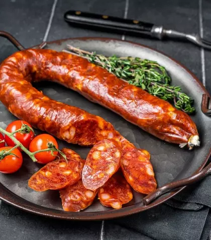 Cum să faci cârnaţi chorizo de casă – reţete