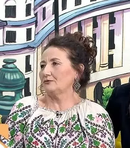 Toată lumea o atacă acum pe mama Claudiei Pătrășcanu, dar puțini știu ce tragedie duce în spate. Ce s-a întâmplat la Târgul de Crăciun de la Constanța. Momentul viral care a revoltat tot orașul