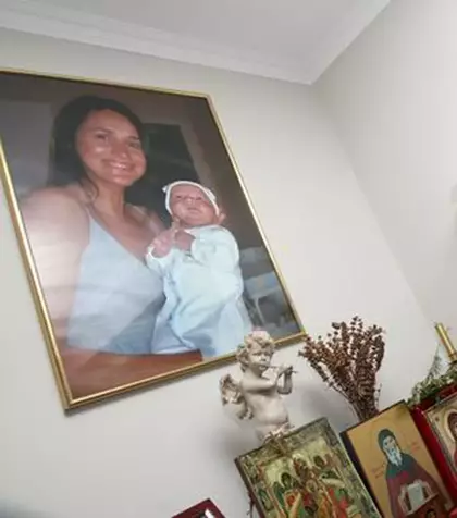 Fiul Mădălinei Manole a împlinit 16 ani! Este adolescent și seamănă mult cu ambii părinți. Imagini emoționante, publicate de fratele regretatei solistei: 'Poate mă ține Dumnezeu pe pământ și pot să-l cunosc cândva...'