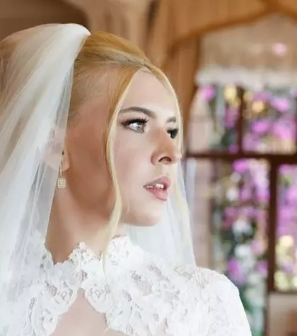 Cine este Karina Pavăl, care a cumpărat Carrefour România la doar 33 de ani. Imagini de la nunta de lux din Italia, cu Loredana și Dan Bittman. Poze rare cu socrii mici, soții Dedeman, și cu mirele care a intrat în cea mai bogată familie din România