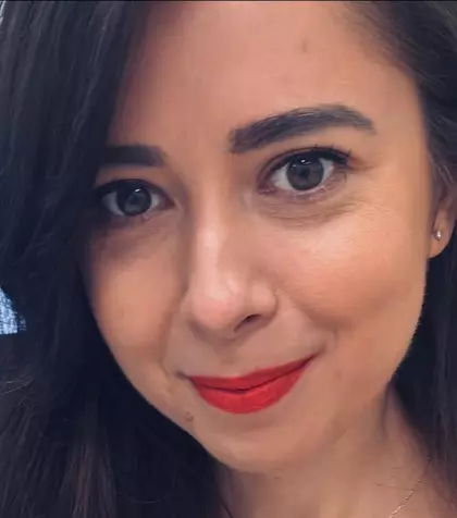 Doctorița de 39 de ani găsită fără suflare radia, în 2015, în rochia de mireasă, la brațul fostului soț. Azi tot el a găsit-o decedată, iar detaliul de la fața locului e terifiant. Ce destin, cât chin