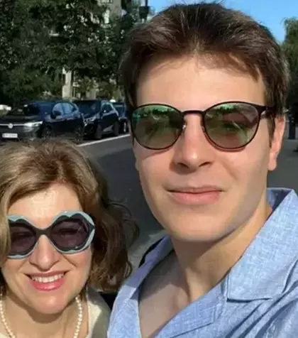 Cine este și cu ce se ocupă iubitul Oanei Gheorghiu. E un nume foarte cunoscut! Nu sunt căsătoriți, dar au un băiat mare împreună. Fotografii de familie nemaivăzute