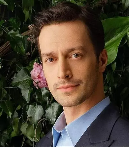 Feyyaz Şerifoğlu, protagonistul serialului turcesc &quot;Fata de la fereastră&quot;, pasiune nebănuită! Iată cu ce se ocupă chipeșul actor când nu se află pe platourile de filmare