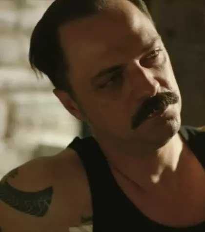 Rezumat episodul 8 „O nouă șansă”, difuzat în 11 februarie 2026 la Kanal D: Sadi este nevoit să petreacă timp cu Derya de Songul, iar asta îl pune într-o situație neașteptată