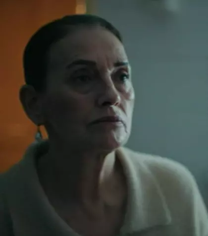 Rezumat episodul 31 „Fata de la fereastră”, difuzat în 18 noiembrie la Kanal D: Feride se hotărăște să-i dea o lecție lui Cana în speranța că va renunța la Sedat