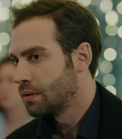 Rezumat episodul 42 „Ai nimănui”, difuzat în 26 mai 2026 la Kanal D: Devran află că Hazar este fratele său, iar asta îi dă toată viața peste cap