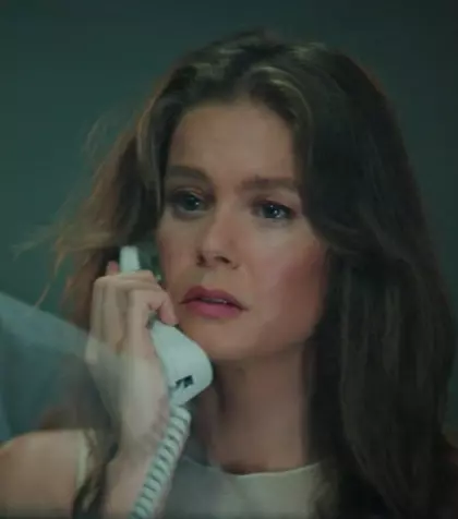 Rezumat episodul 48 „Fata de la fereastră”, difuzat în 11 decembrie la Kanal D: Sedat ajunge la închisoare după bătaia cu Alp, iar Muzaffer intră în depresie