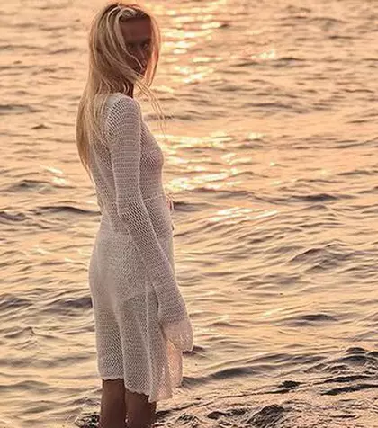 Aflată în plin divorț, soția fotbalistului a „incendiat” internetul cu o poză nud și riscă sancțiuni