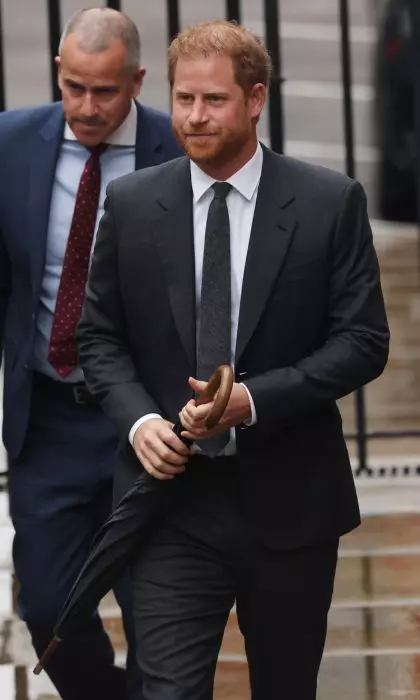 Prințul Harry, vizită surpriză în Marea Britanie