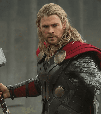 Ciocanul lui Thor, „mazilit” în garajul casei lui Chris Hemsworth