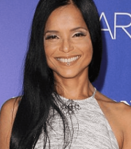 Victoria Rowell („Tânăr şi neliniştit”) dă în judecată serialul pentru rasism