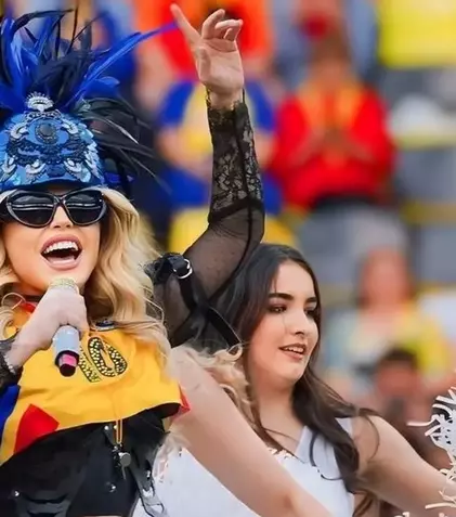 Loredana Groza a lansat noul imn al echipei naționale de fotbal, inspirat de hit-ul „Made in Romania”. Cum au reacționat fanii