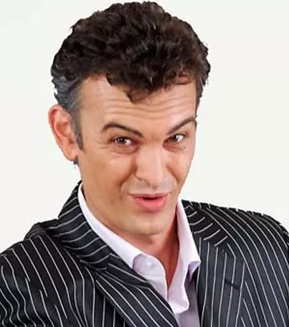 Cum arată astăzi Dragoș Stoica, actorul care îl imita pe Gigi Becali în „Mondenii”. Are 52 de ani și a renunțat complet la televiziune