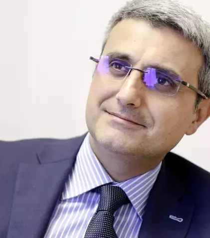Un nou canal de televiziune își face debutul în România. Robert Turcescu va avea propria emisiune