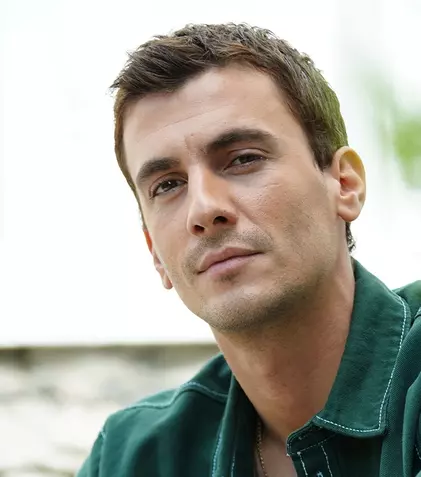 Cine este Bertan Asllani, Alaz din serialul „Inimă rebelă”