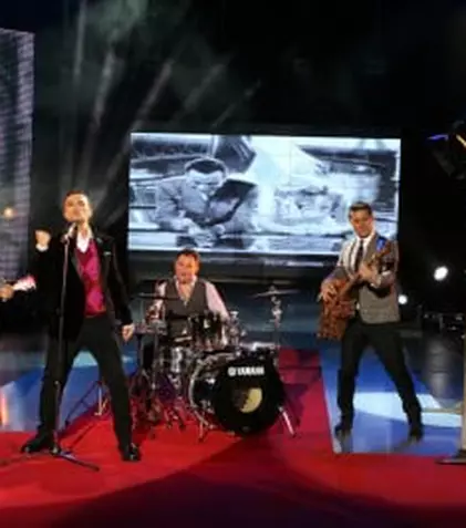 Direcţia 5 a lansat videoclipul piesei “Hello”