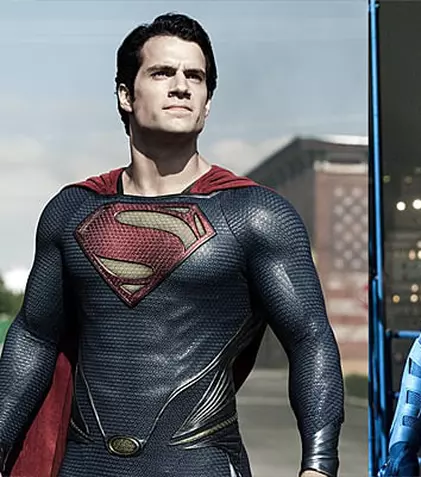 Superman şi Batman vor fi duşmani în 2015