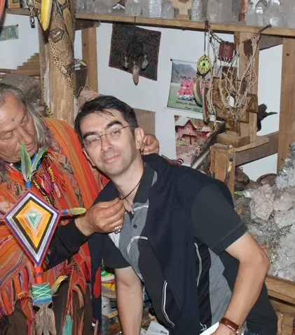 FOTO: Mihai Găinuşă a mâncat porcuşor de Guineea 
