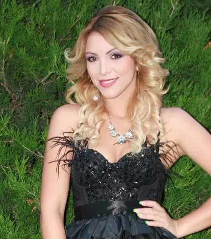 Miss G cântă astăzi la TVR 2, în show-ul „8 într-o barcă”