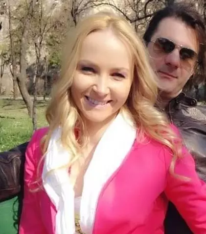 Octavia Geamănu, în cel mai nou videoclip al formaţiei “Direcţia 5”