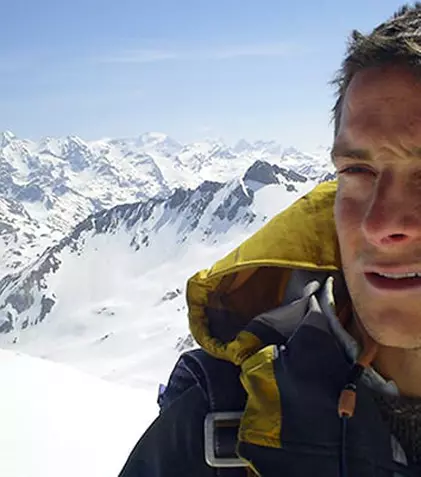 Bear Grylls se întoarce pe Everest pentru Discovery