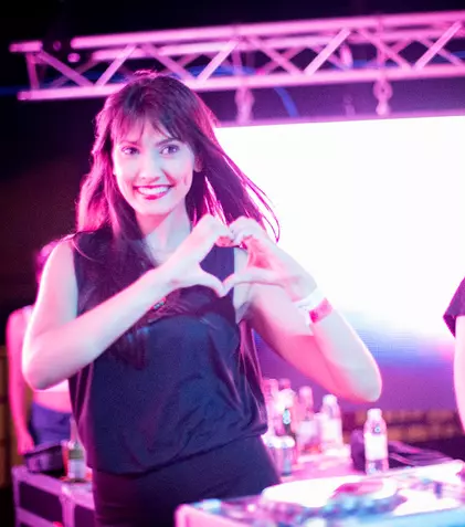 Alexandra Bădoi a lansat videoclipul piesei „Goodbye”
