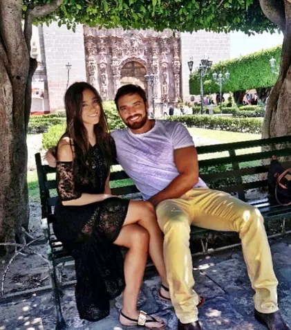 Julian Gil s-a despărţit de iubita sa mai tânără, Viviana Serna