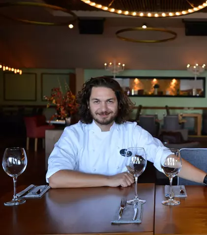 Chef Florin Dumitrescu gătește în scop caritabil