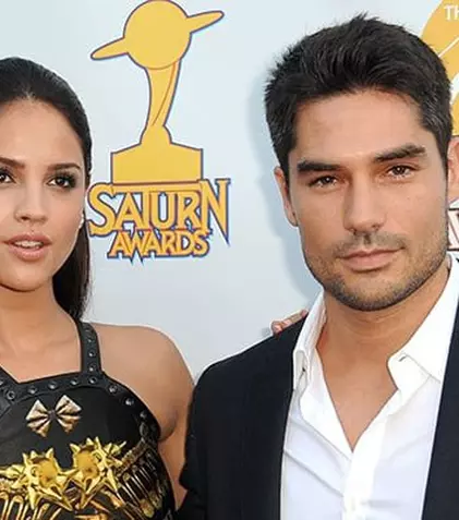 Eiza Gonzalez, din ce în ce mai îndrăgostită de D.J. Cotrona