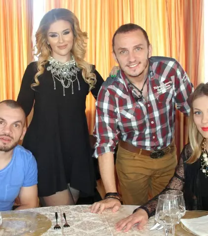 Oana Radu, Mihai Trăistariu și Andreea Ibacka gătesc la „Cireașa de pe tort”