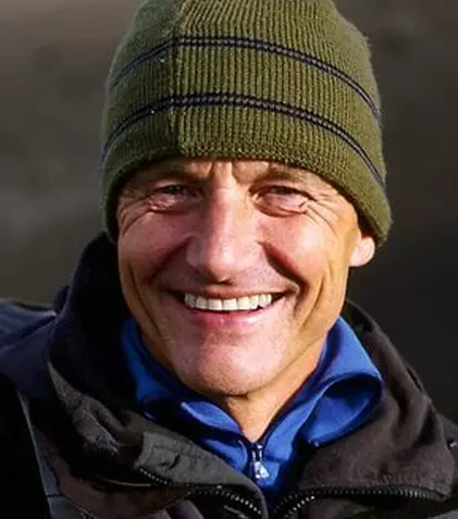 Prezentatorul BBC Paul Rose, atacat de un urs polar în Canada