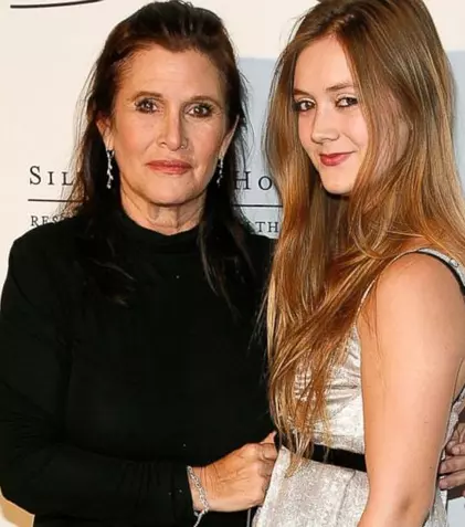 Billie Lourd, fata lui Carrie Fisher, debutează ca actriţă la TV