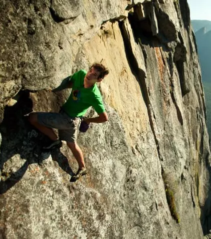 Discovery Channel prezintă: “Valley Uprising”
