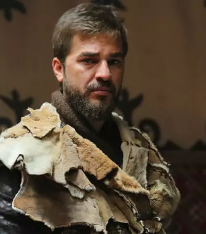 Engin Altan Düzyatan, din “Putere şi glorie”, a avut incidente la filmări