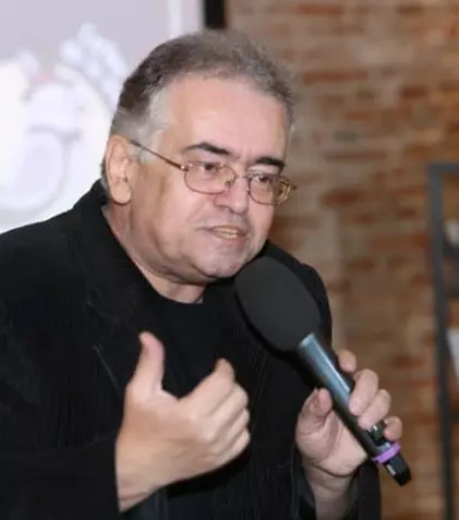 Dan C. Mihăilescu vă așteaptă la „Cartea de la ora 5”