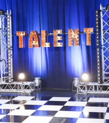 Elemente noi de decor la “Românii au talent” (Pro TV)