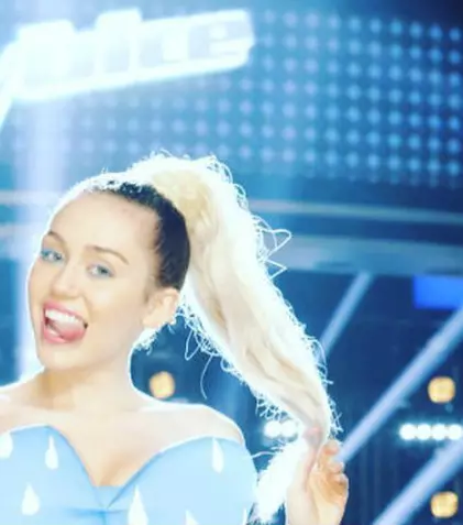 Miley Cyrus va fi jurată la „Vocea” din SUA