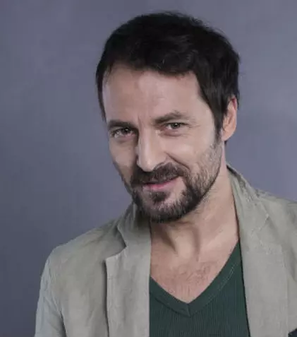 Andrei Aradits cu trenul și trotineta prin Europa. Cine îl însoțește în călătorie
