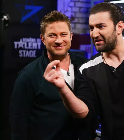 Smiley și Pavel Bartoș vor fi descântați vinerea aceasta la „Românii au talent”