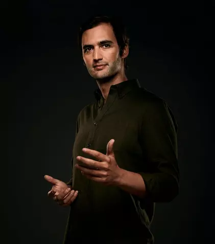 EXCLUSIV. Jason Silva („Origini: Drumul omenirii”): „Am multe frici existențiale”