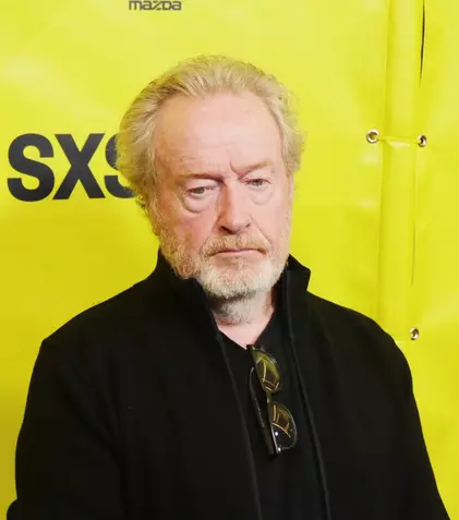 Ridley Scott negociază cu Disney pentru a adapta „Merlin”