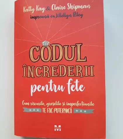 Fetele pot stăpâni lumea… dacă au încredere în ele. Pandora M a lansat cartea „Codul încrederii pentru fete”