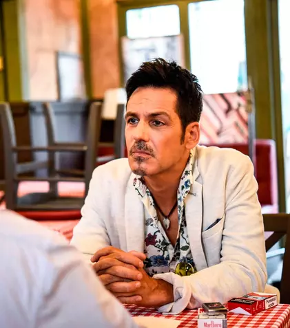 Ștefan Bănică, rol principal în serialul de comedie „Liber ca pasărea cerului”,  în curând, la Antena 1