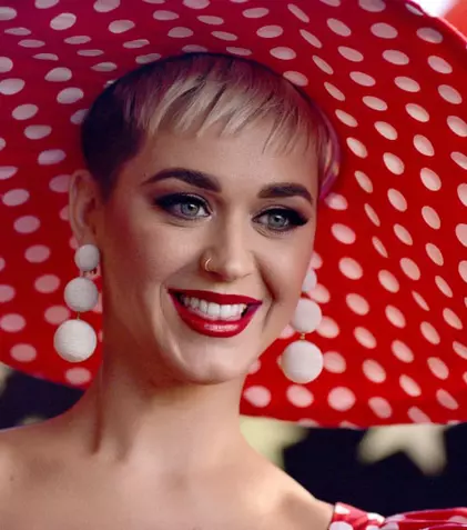 Katy Perry este acuzată de hărțuire sexuală
