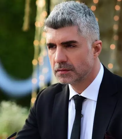Özcan Deniz se pregăteşte de un nou proiect tv. Pe cine vrea ca parteneră?