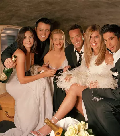 Surpriză! Echipa „Friends” ar plănui să lanseze două episoade speciale, nu unul singur