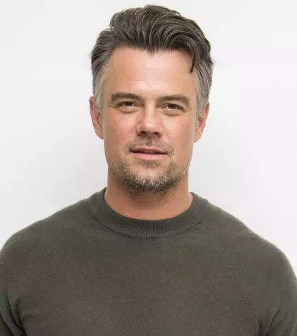 Actorul Josh Duhamel a petrecut primele 3 săptămâni de izolare în pădure