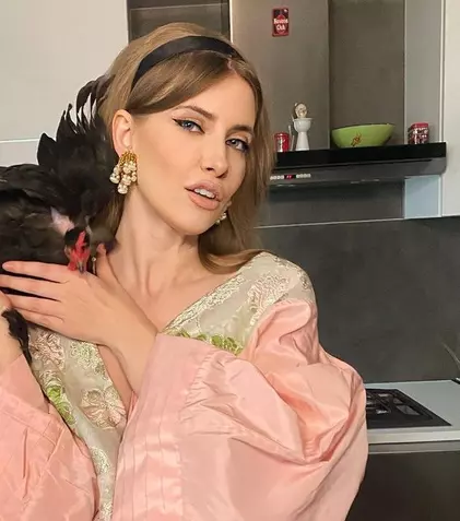 Este însărcinată a doua oară? Iulia Albu, primele declarații după ce și-a pus fanii pe jar