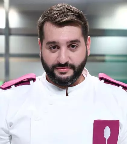 Cuplu șoc! Cu cine se iubește Enzo de la „Chefi la cuțite”: „Nu ne-am ascuns”
